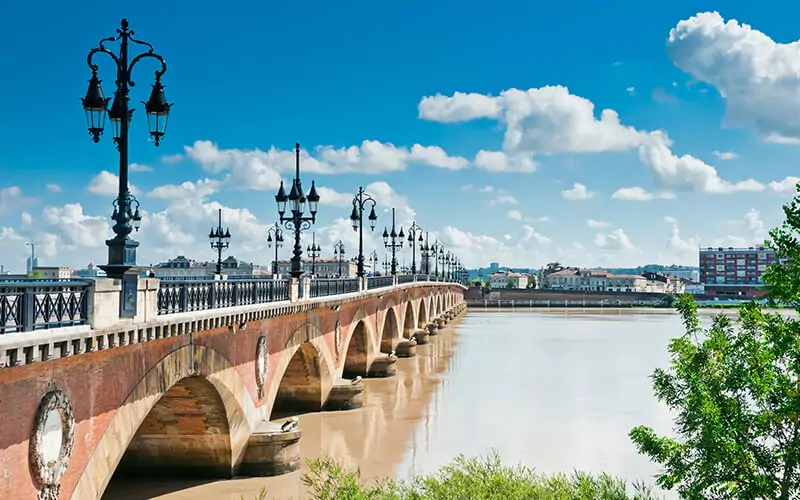 Nos Formations en Apiculture Bordeaux